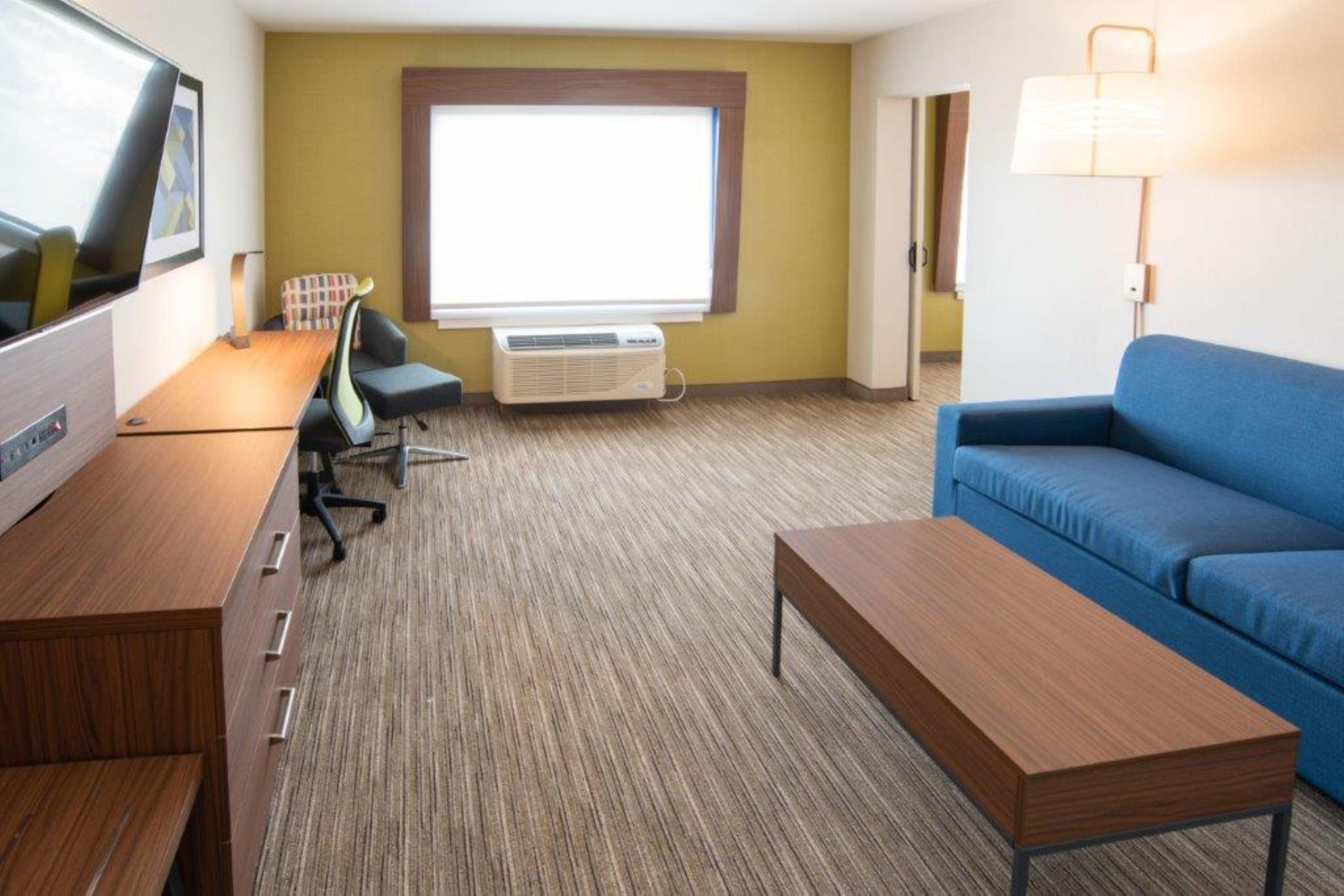 Holiday Inn Express & Suites - North Battleford By Ihg Exterior foto