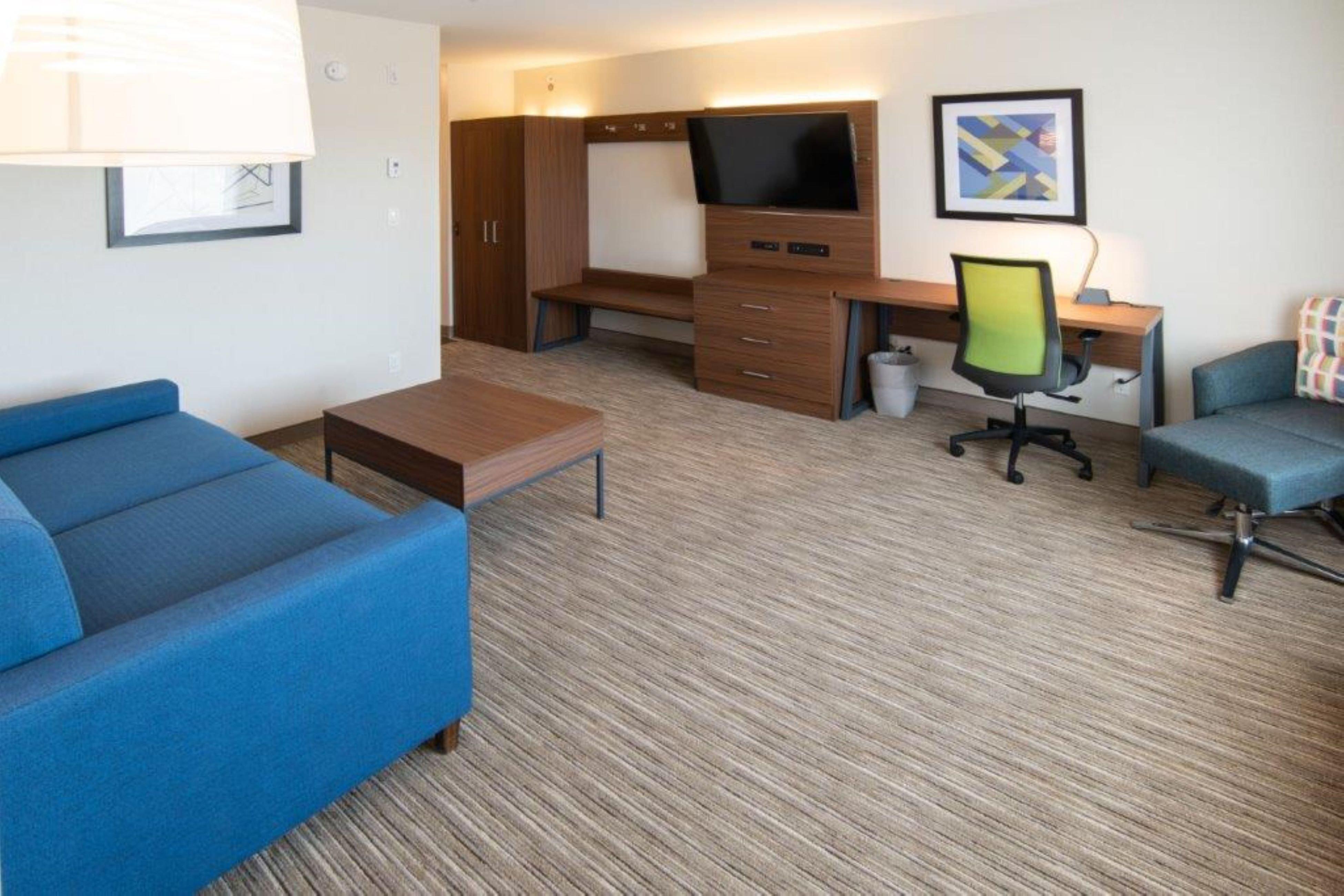 Holiday Inn Express & Suites - North Battleford By Ihg Exterior foto