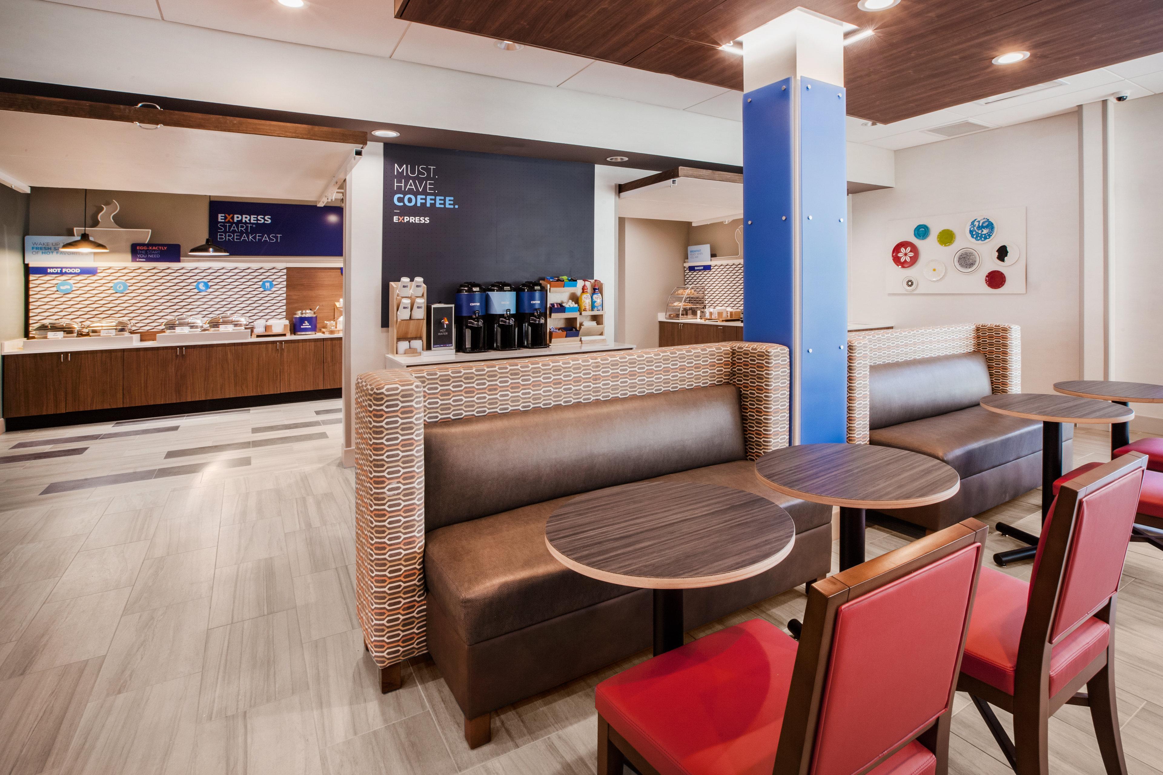 Holiday Inn Express & Suites - North Battleford By Ihg Exterior foto