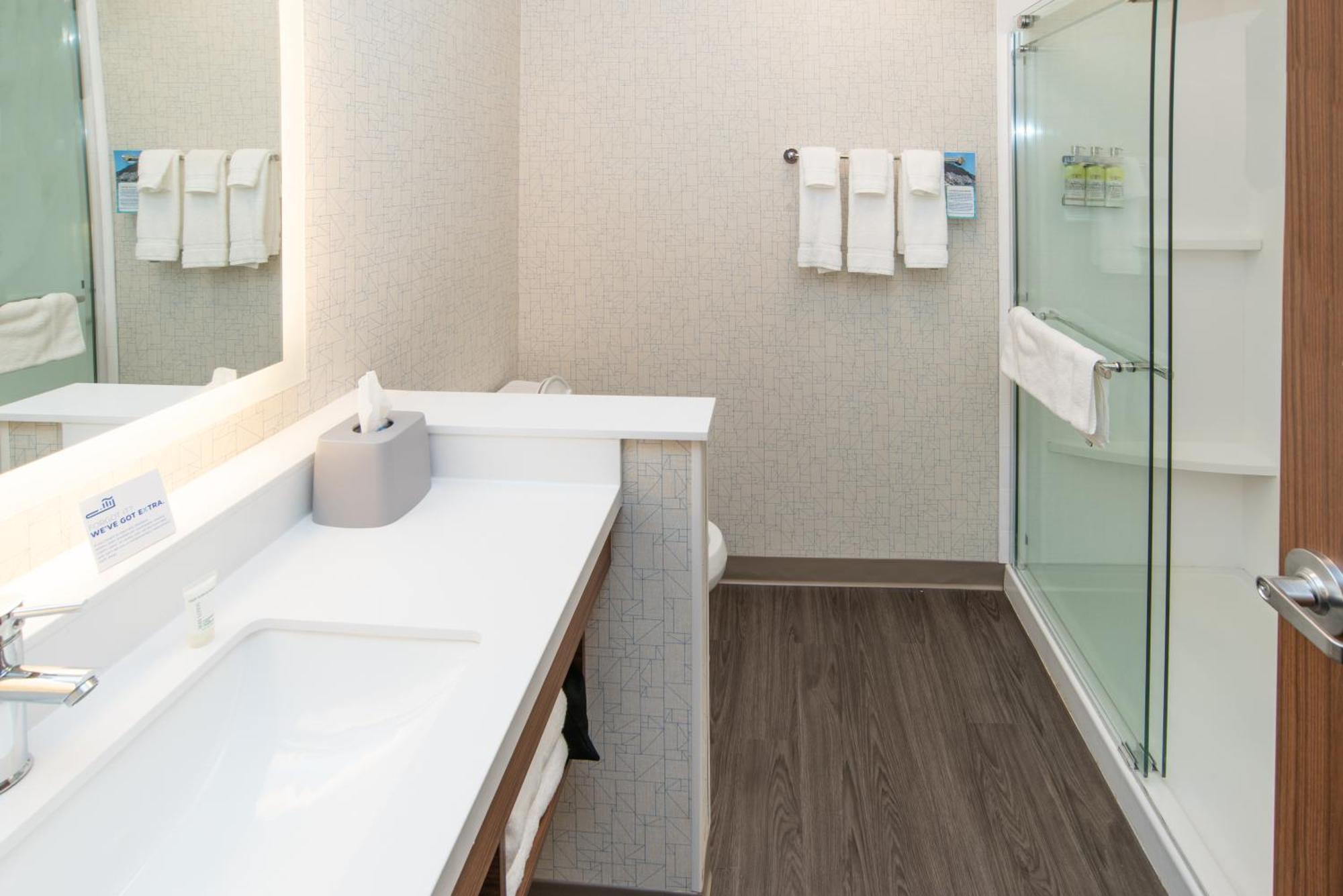 Holiday Inn Express & Suites - North Battleford By Ihg Exterior foto