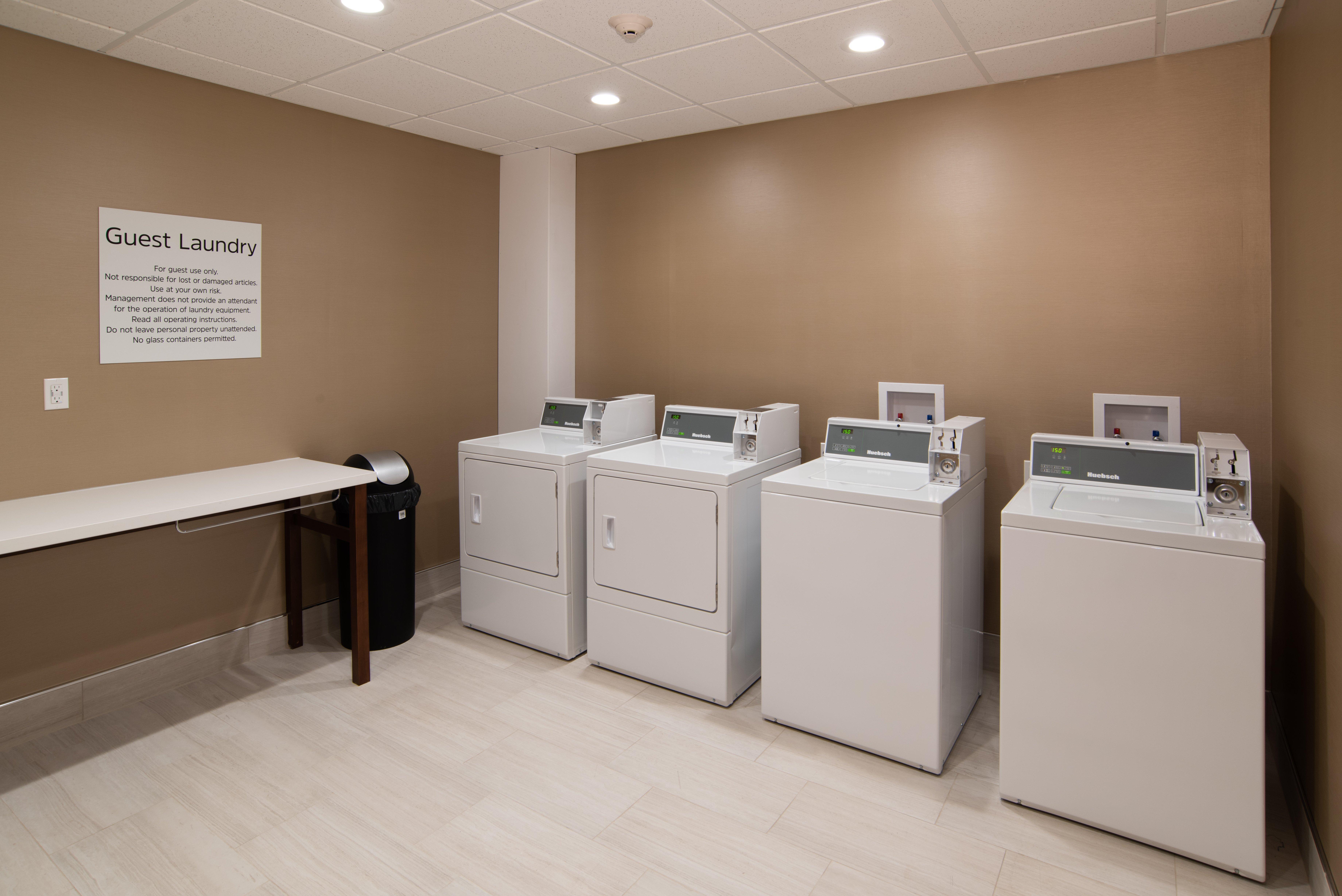 Holiday Inn Express & Suites - North Battleford By Ihg Exterior foto